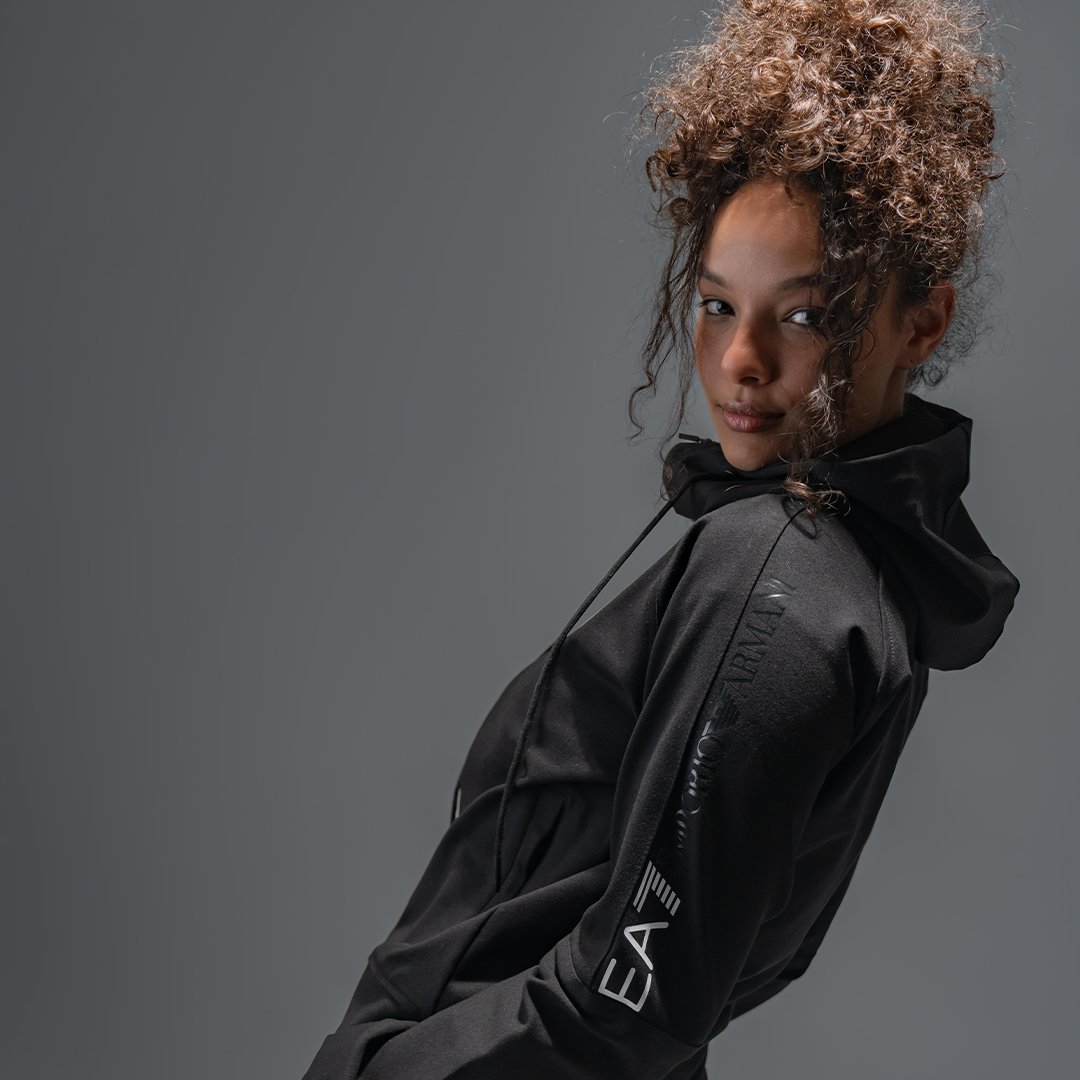 Suit Ea7 Hoodie Black - Image 4