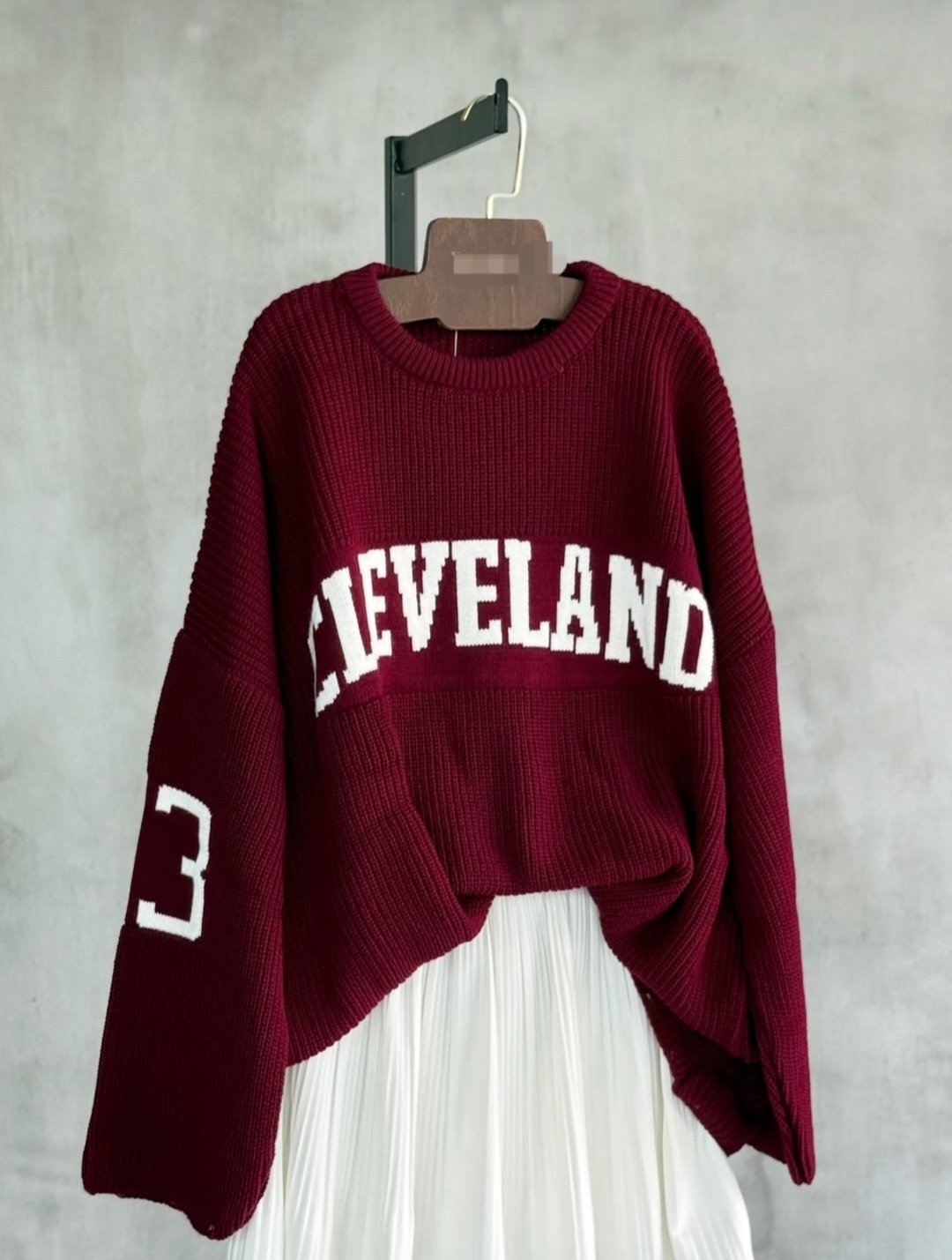 Burgundy Knitted Cleveland  - Image 11