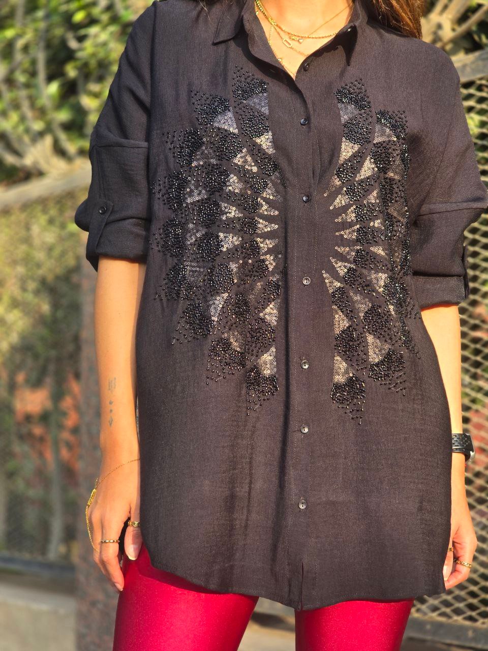 Black Lotus Embroidered Shirt - صورة 3
