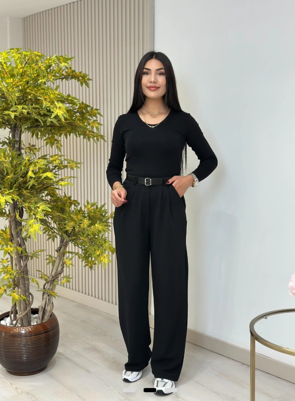 Black classic pants with belt - Image 3