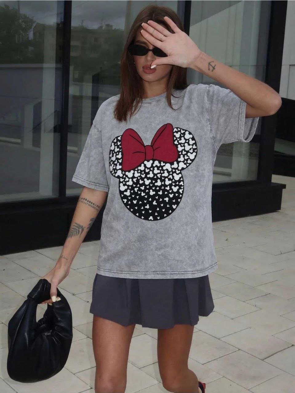 Grey washed Minnie tshirt - Image 1