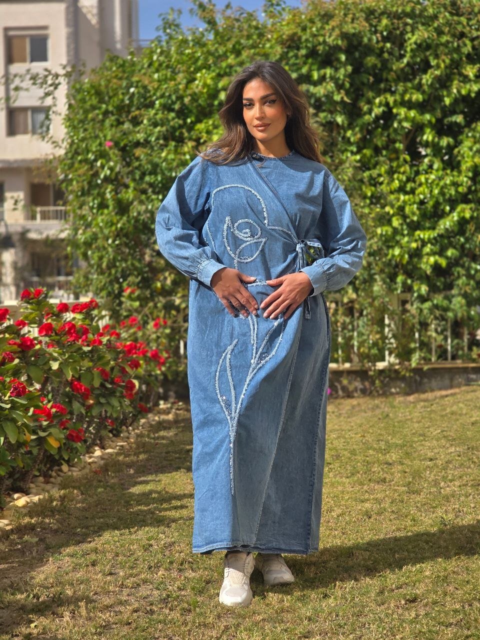 Floral denim dress with side tie - Image 2