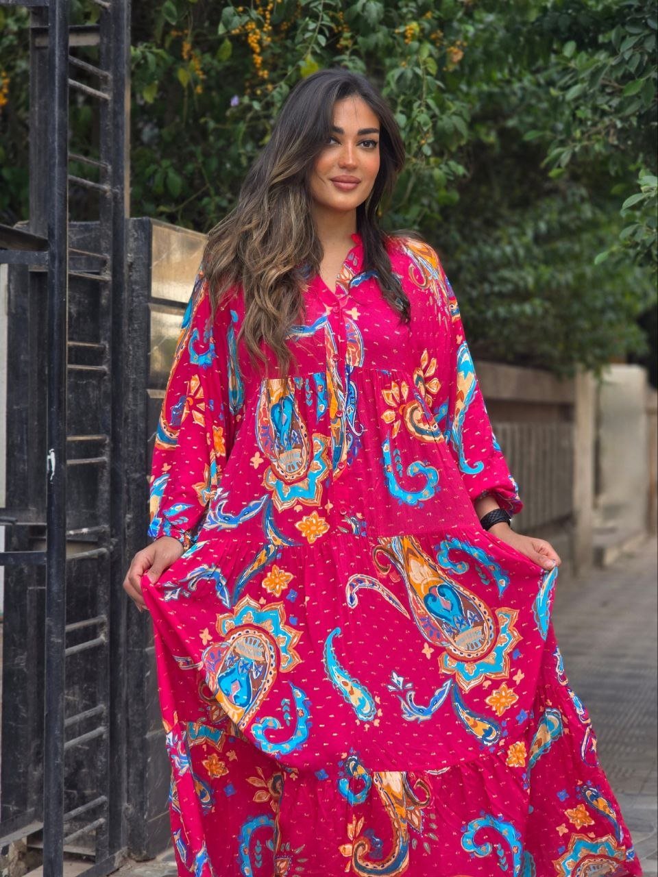 Fushia multicolour dress with gold shimmer - Image 4