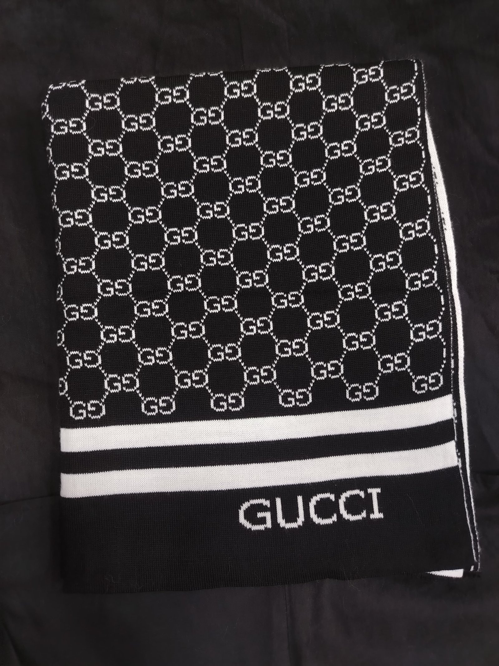 Gucci Shawl  - صورة 1