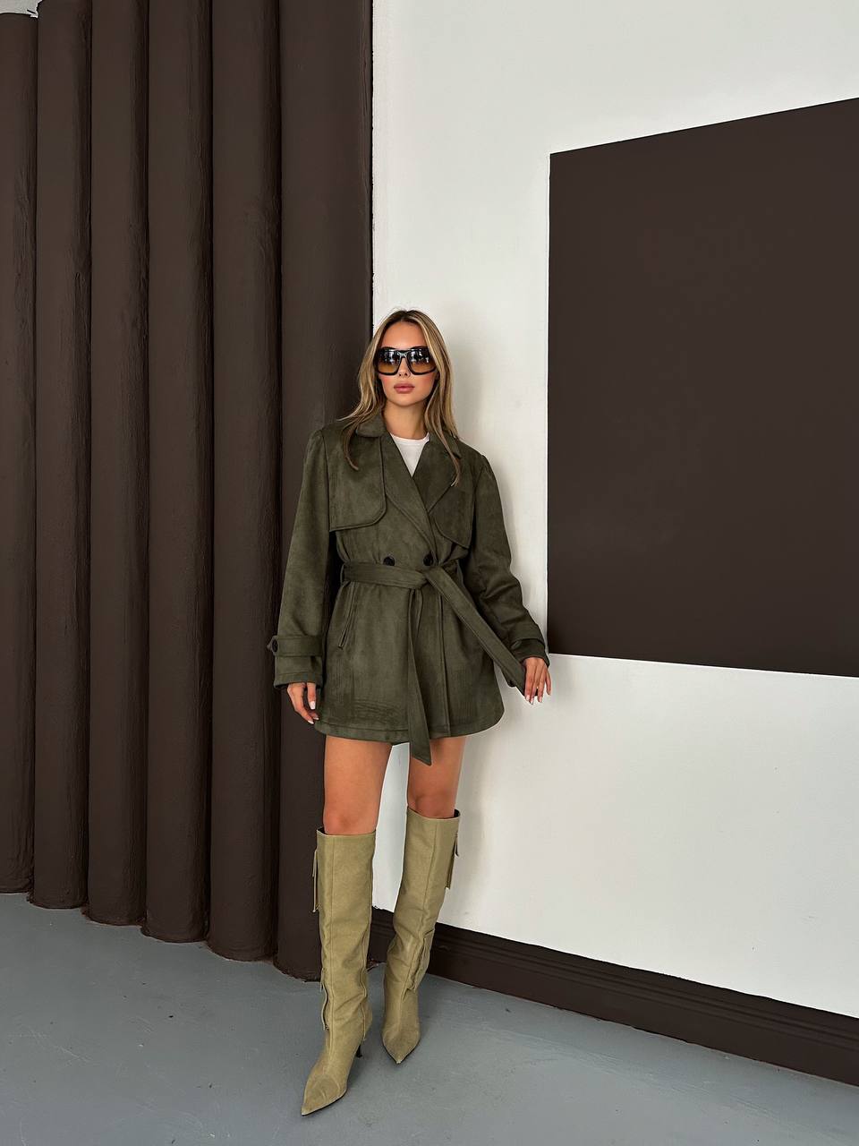 Olive Trench Coat - صورة 3