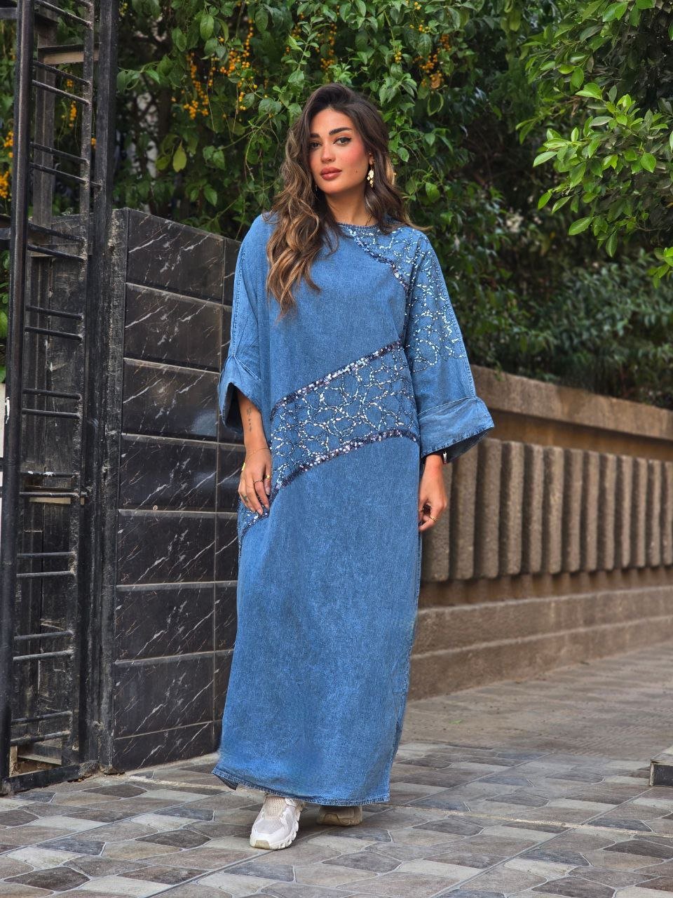 Dark blue embroidered denim dress - Image 2