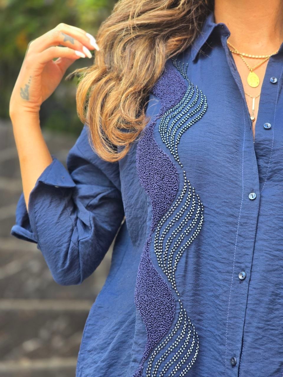 Navy blue embroidered linen shirt - Image 4