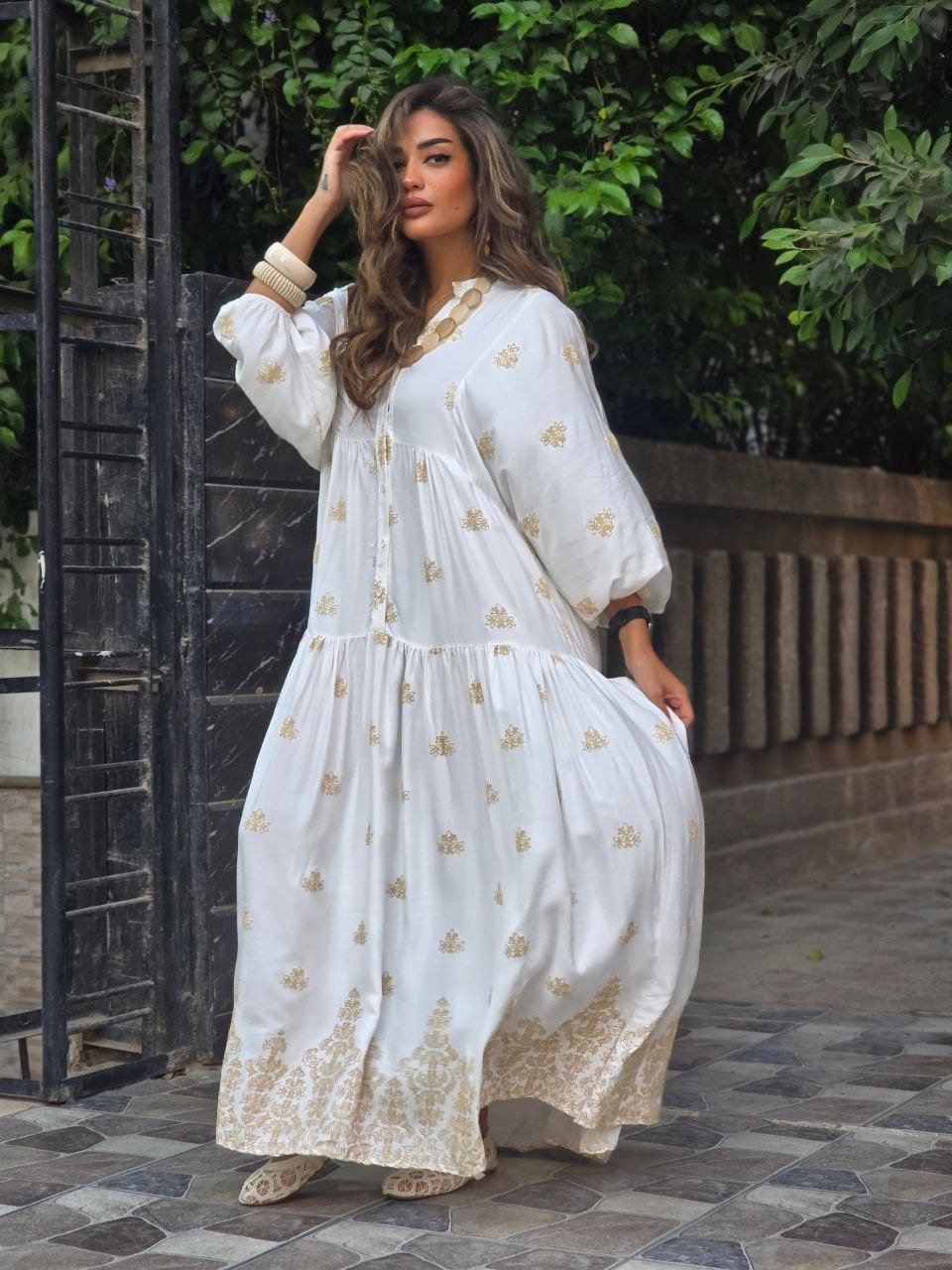 White embroidered dress - صورة 3