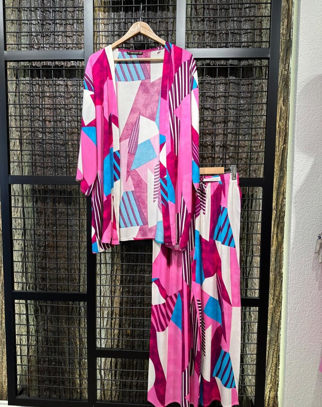 Fushia viscon set 💓 - Image 3