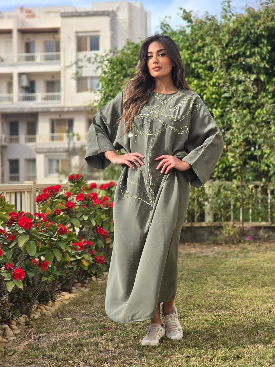 Olive floral embroidered dress - صورة 7