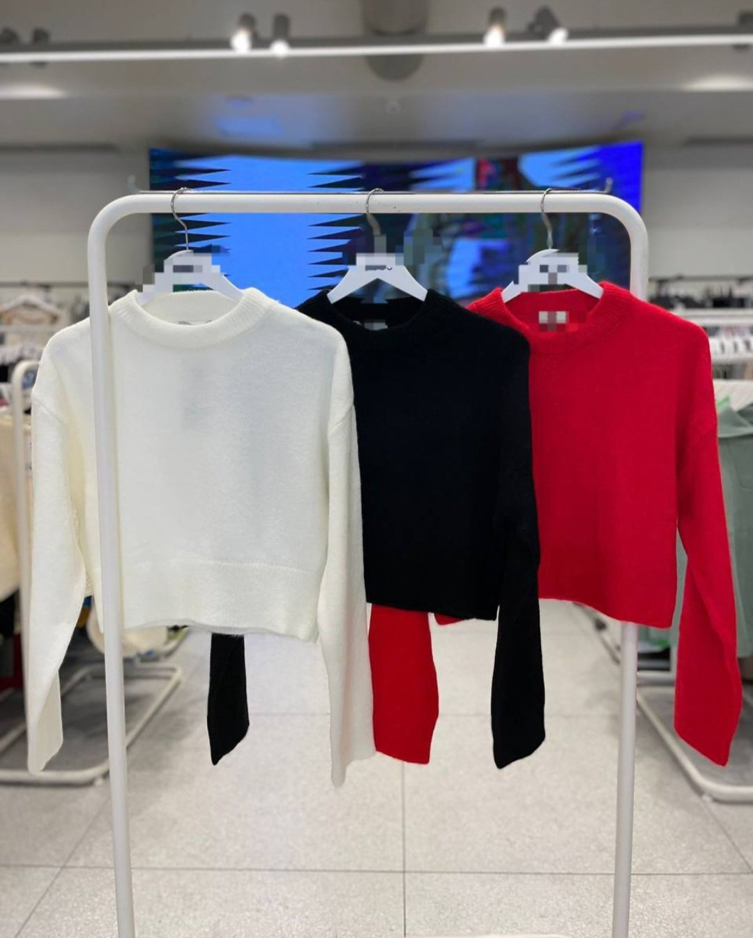 Black Crop Wool Pullover  - صورة 2