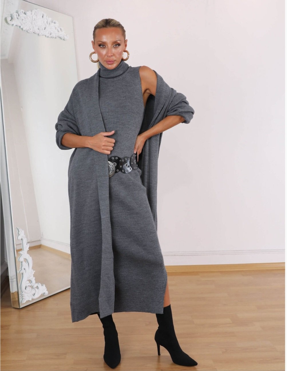 Gray Triko Set (Dress and Cardigan) - صورة 2