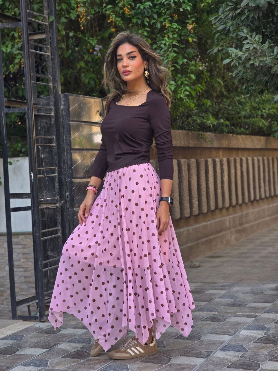 Pink polka dot skirt - صورة 2