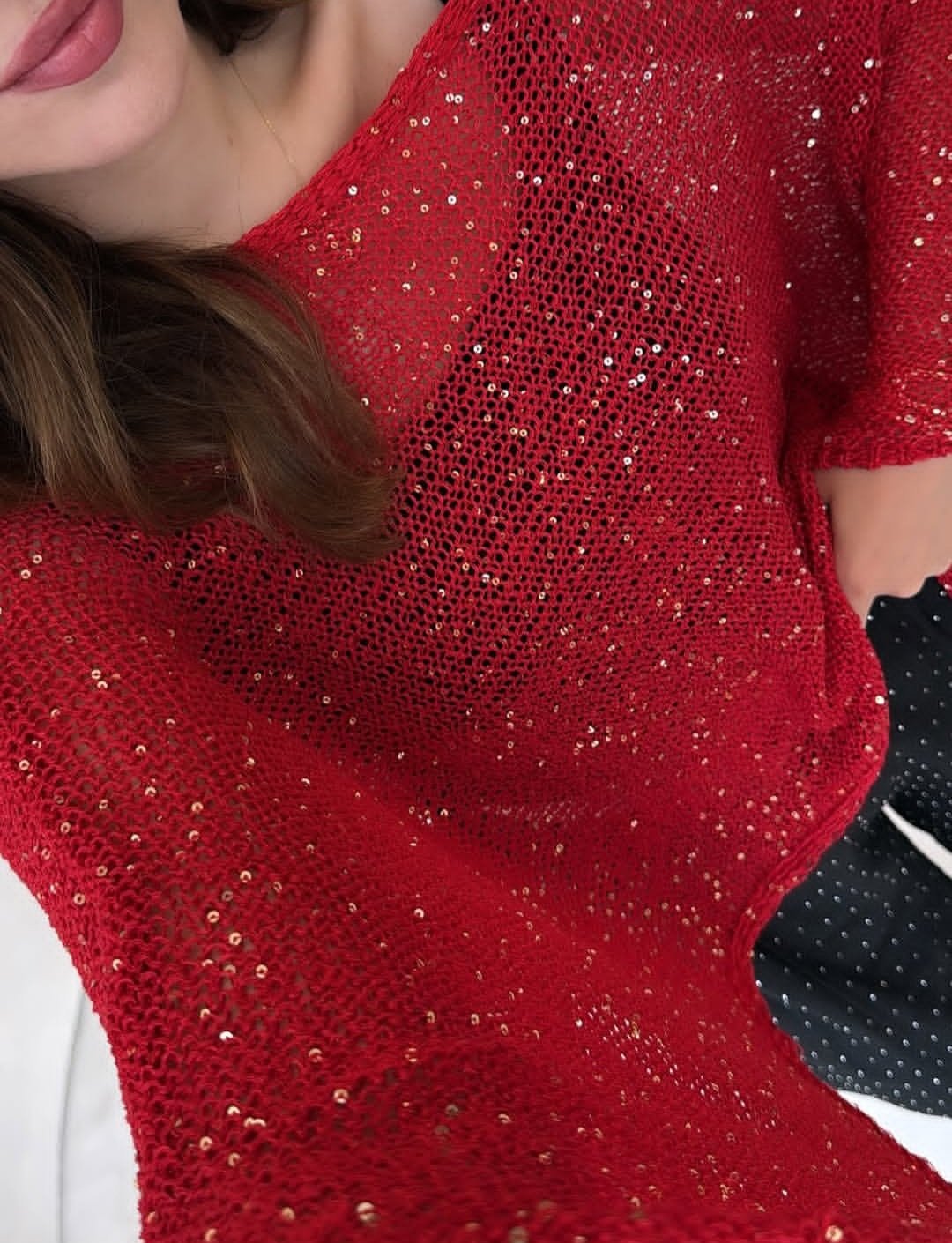 Red glittery Poncho  - صورة 2