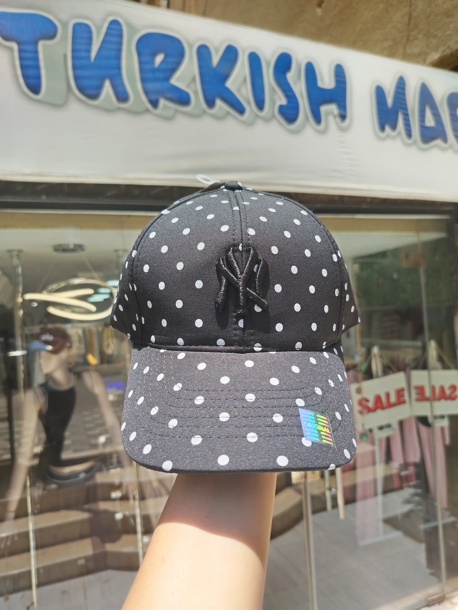 Black Polka caps - صورة 1