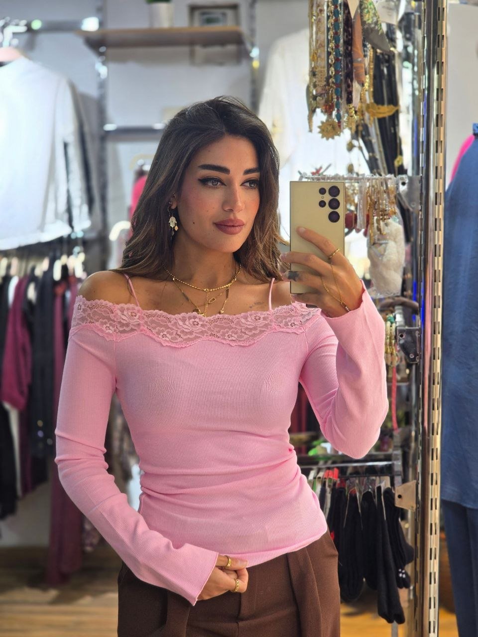 Pink off-shoulder lace top - Image 2