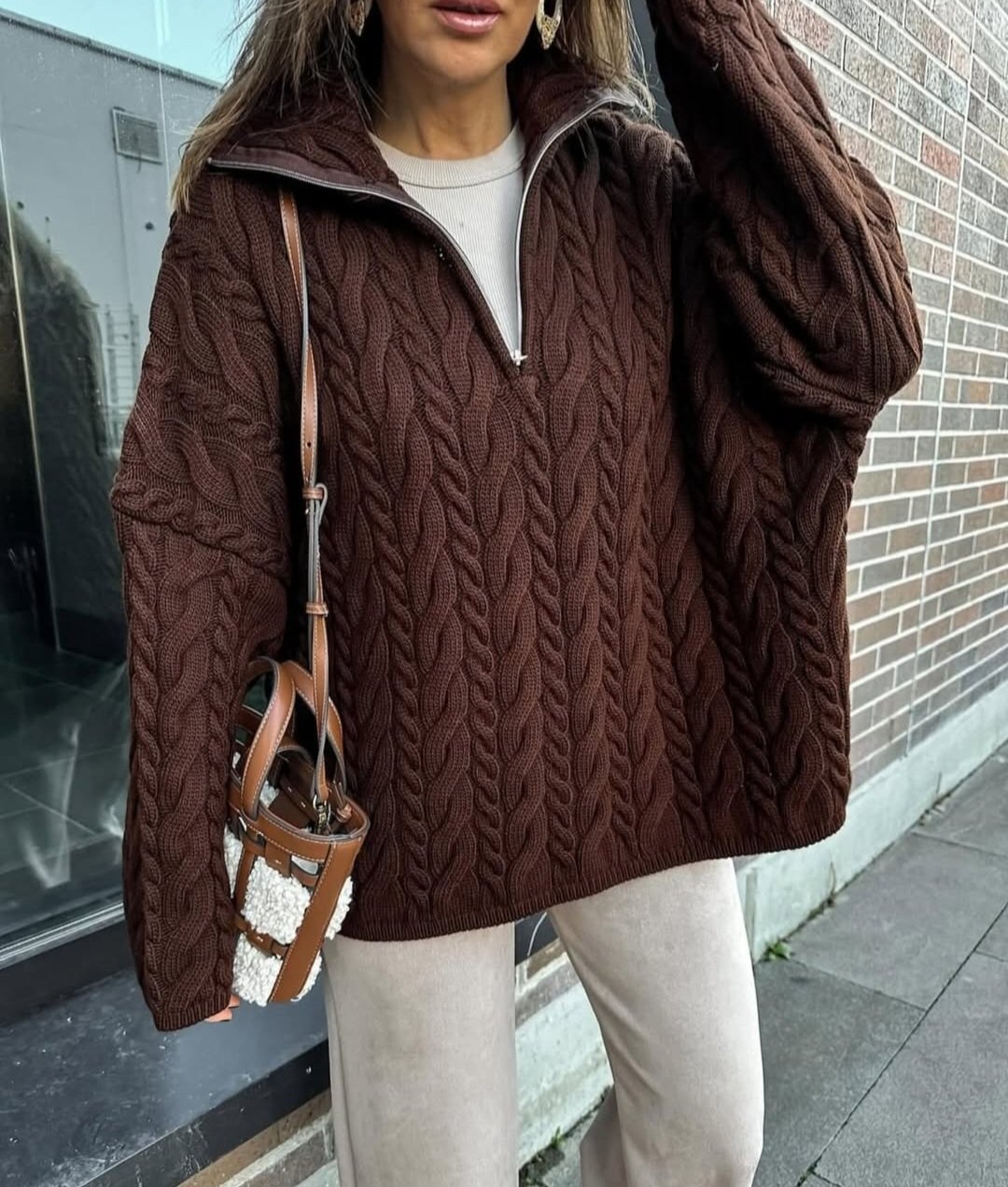Chocolate Brown Braided Pullover  - صورة 3