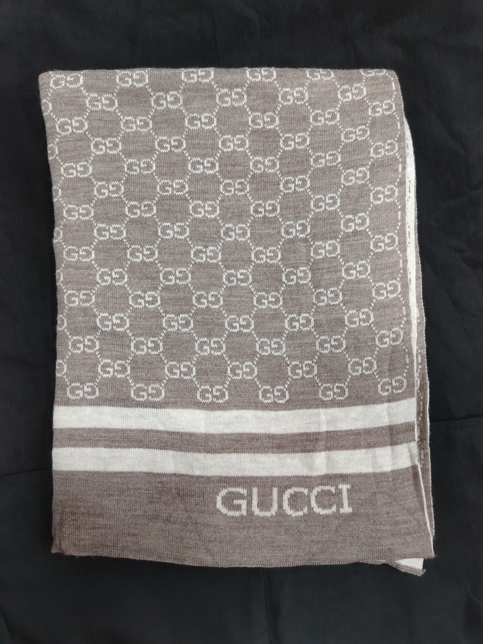 Gucci Shawl  - صورة 4