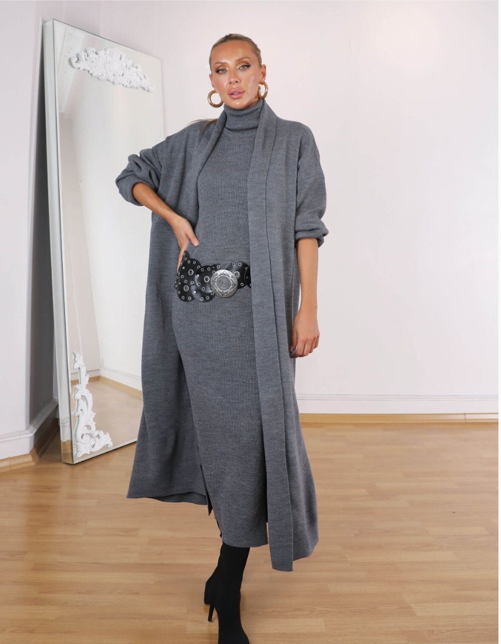 Gray Triko Set (Dress and Cardigan) - صورة 7