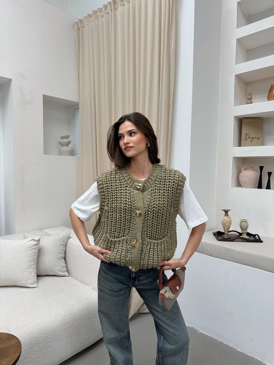 Olive Triko Vest With Gold Buttons  - صورة 7