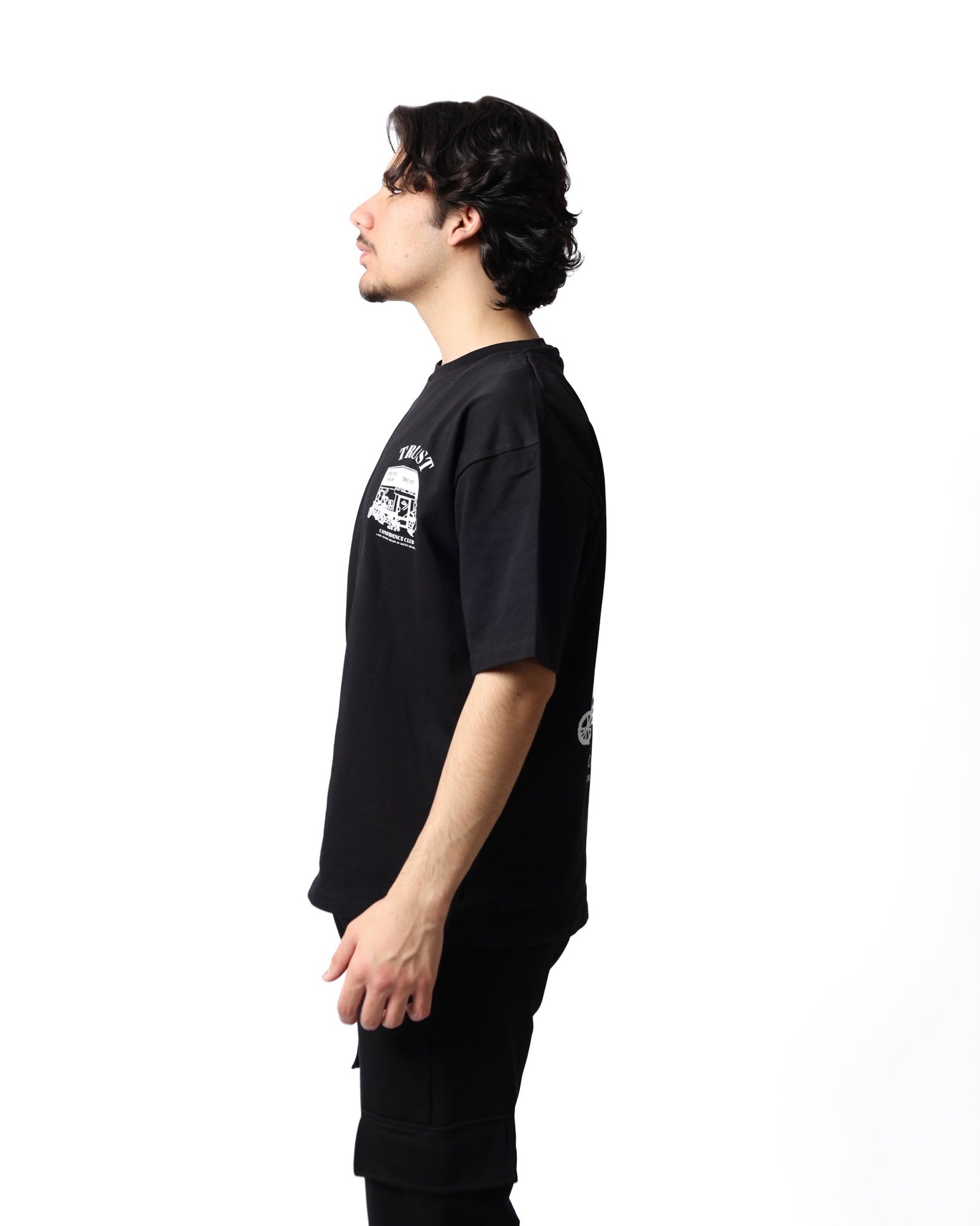 Black T-shirt - صورة 3