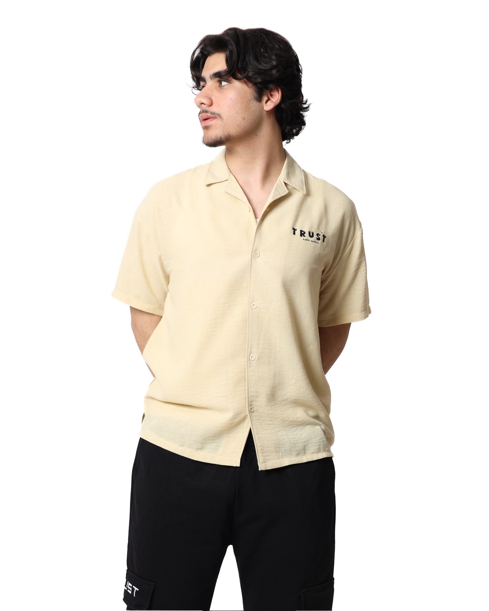 Yellow shirt - صورة 1