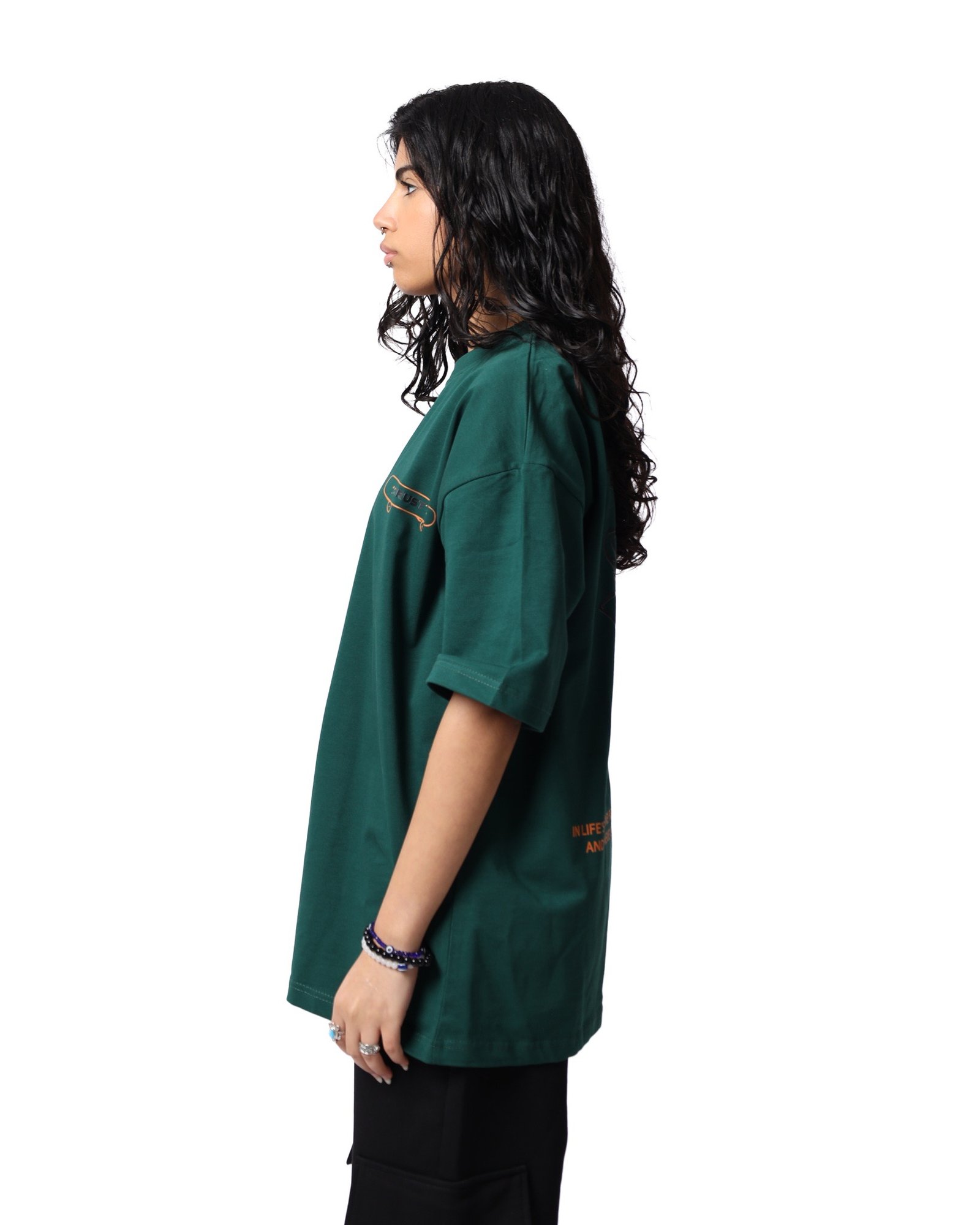 Green T-shirt - صورة 4