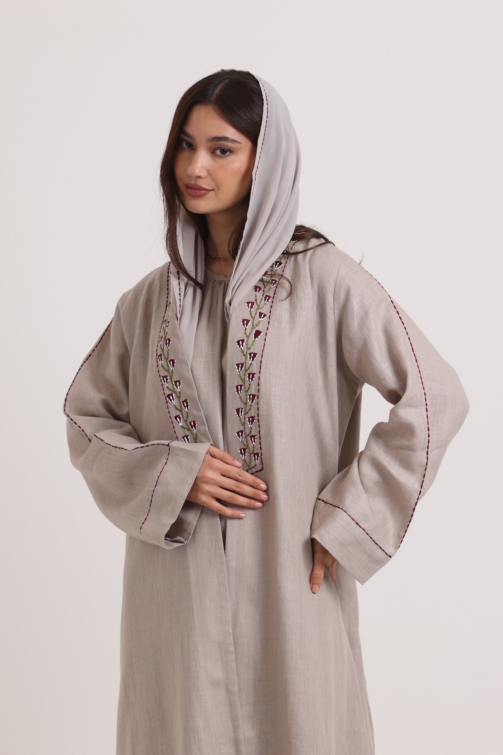 عباية لينن بيج مع تطريز - صورة 1