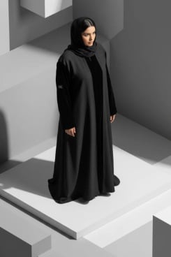 HOOLA: أناقة فريدة لكل مناسبة، عباية مخمل أسود - صورة 3