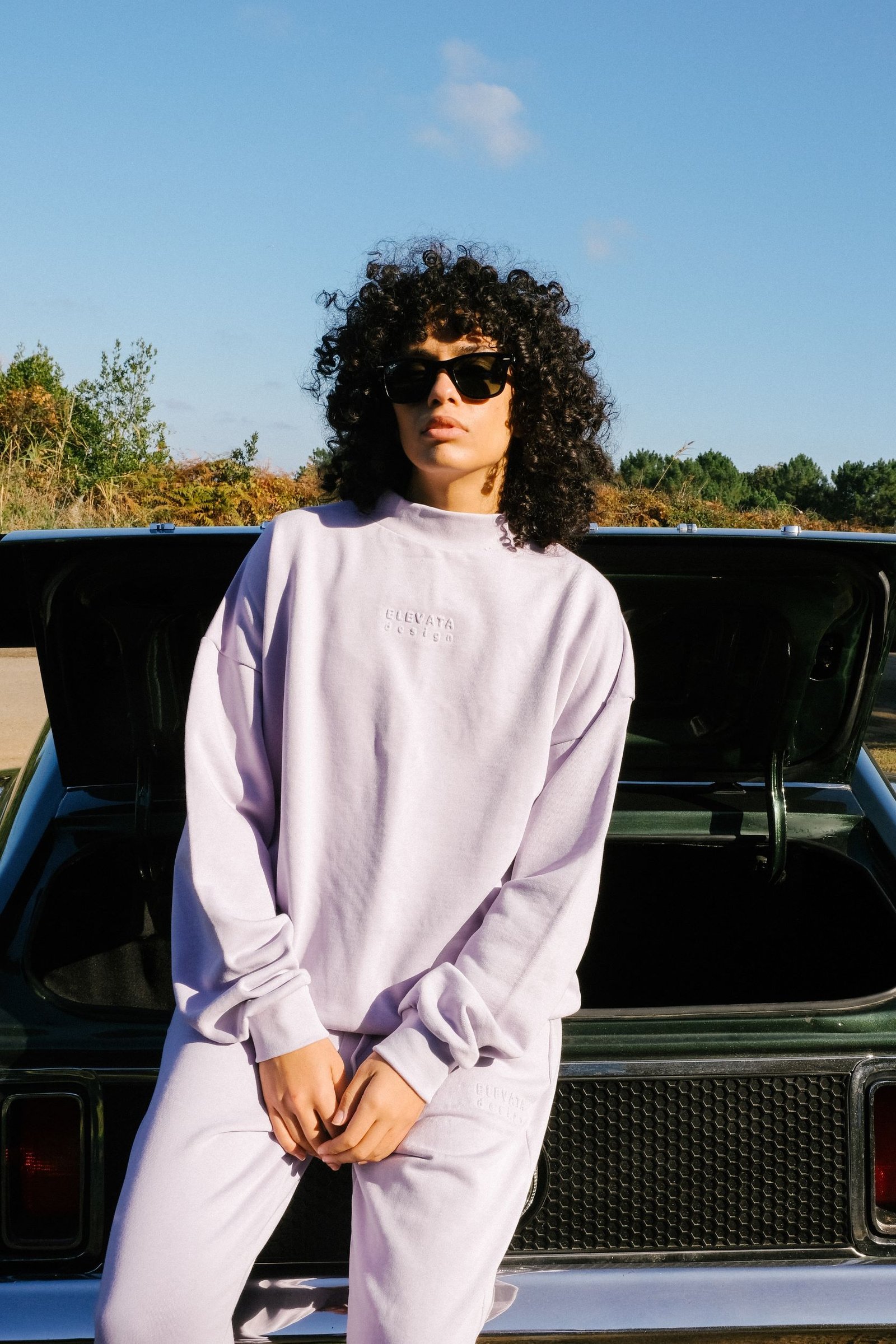 Elevata Sweatshirt - Image 7