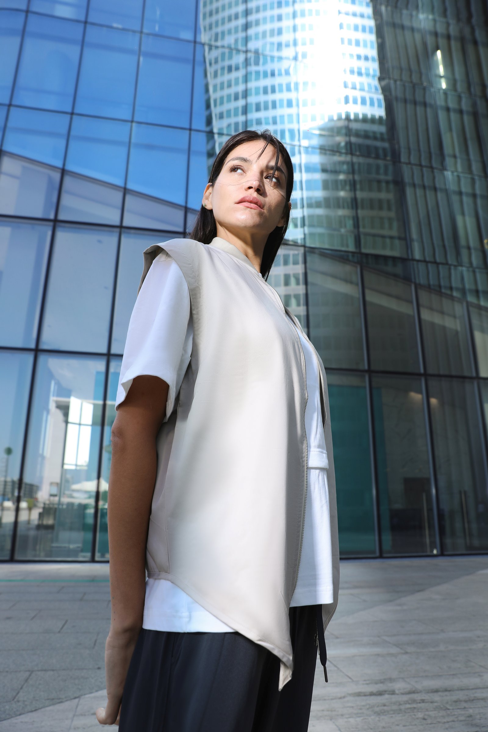 Elevata Vest   - صورة 4