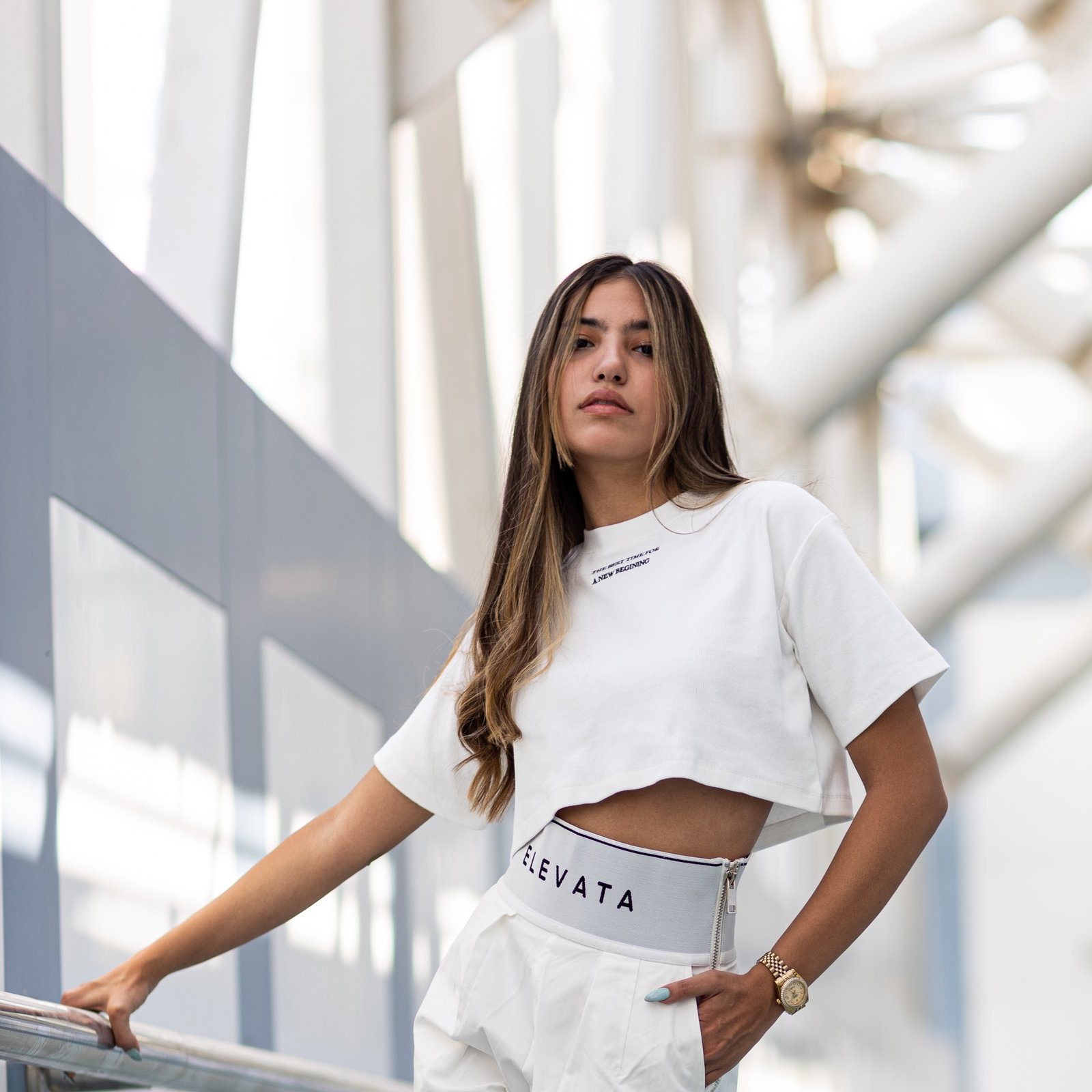 Logo print cropped rib T-shirt - صورة 7