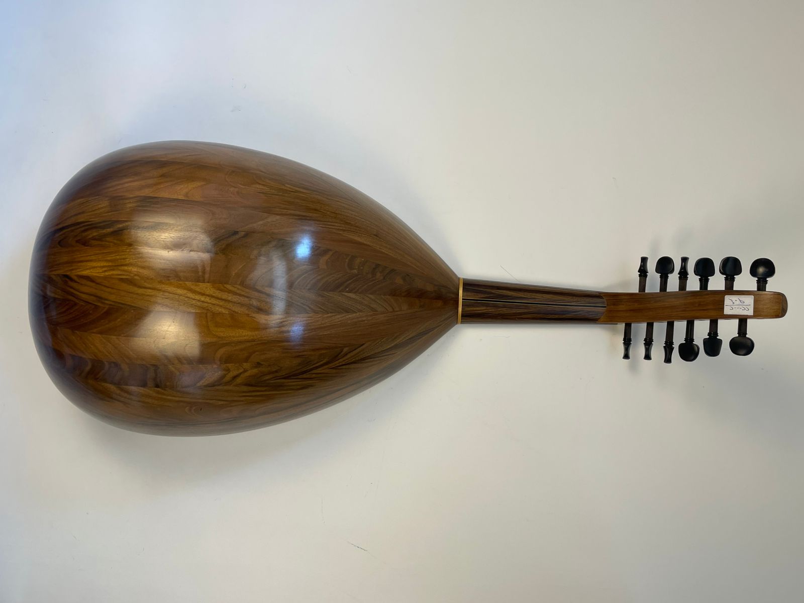 Saudi Oud By Aljawharah Made in Riyadh, Saudi - Image 13