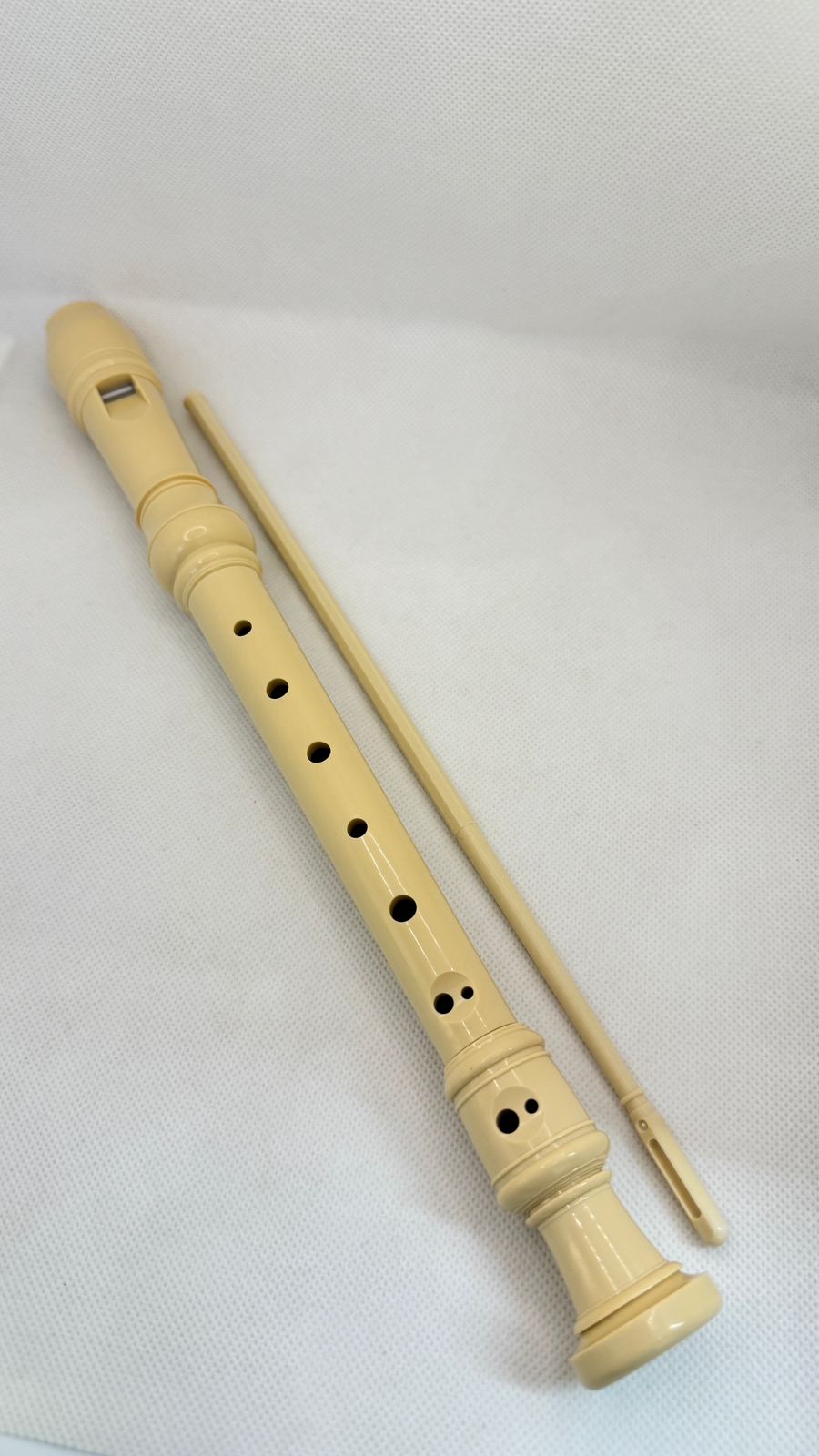 Plain plastic flute - Image 1