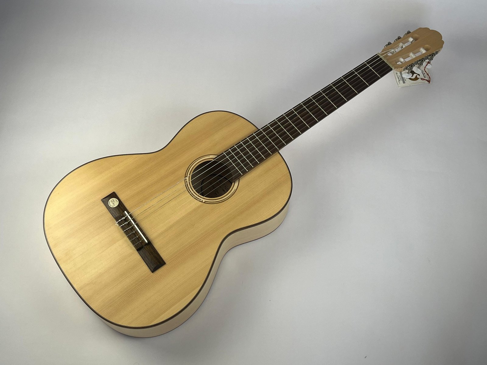 GEWA Classic European Guitar - Image 10