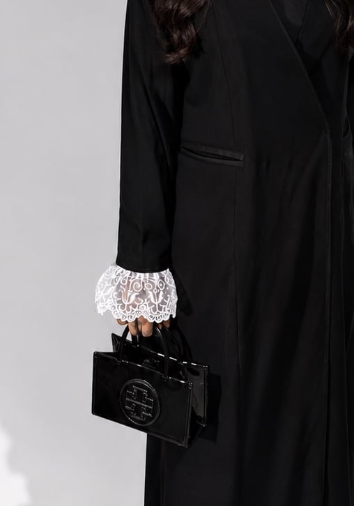 Feminine Aura - Image 4