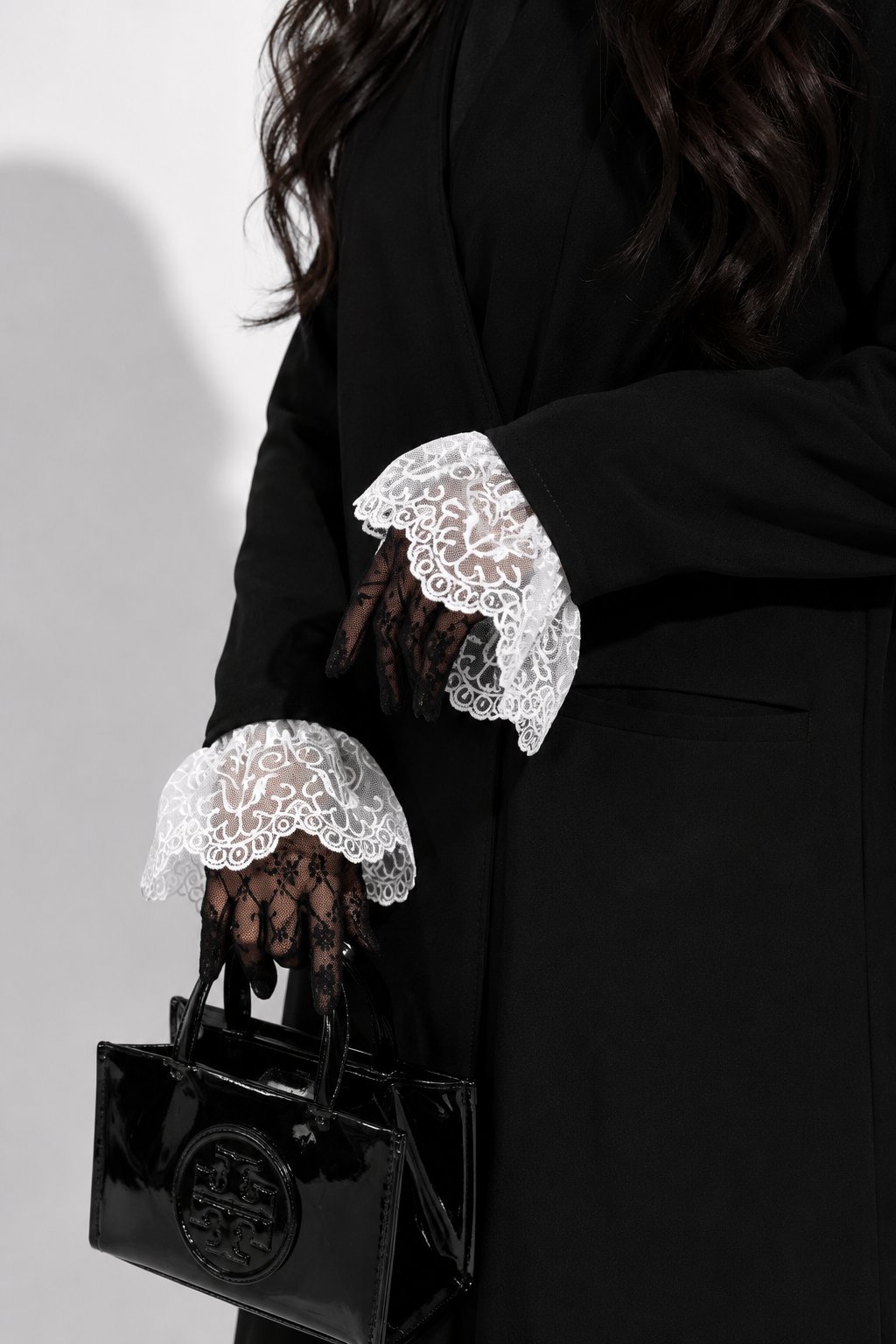Feminine Aura - Image 2