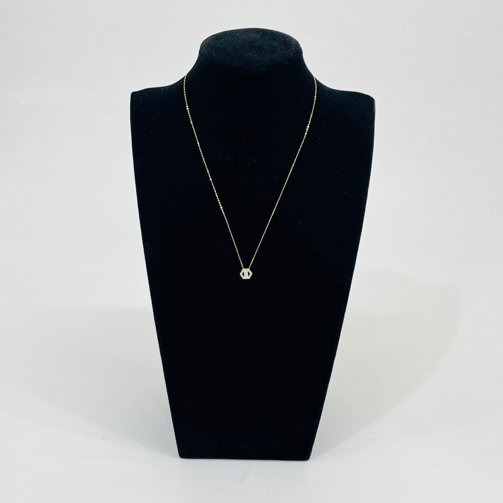 8660 - Image 1