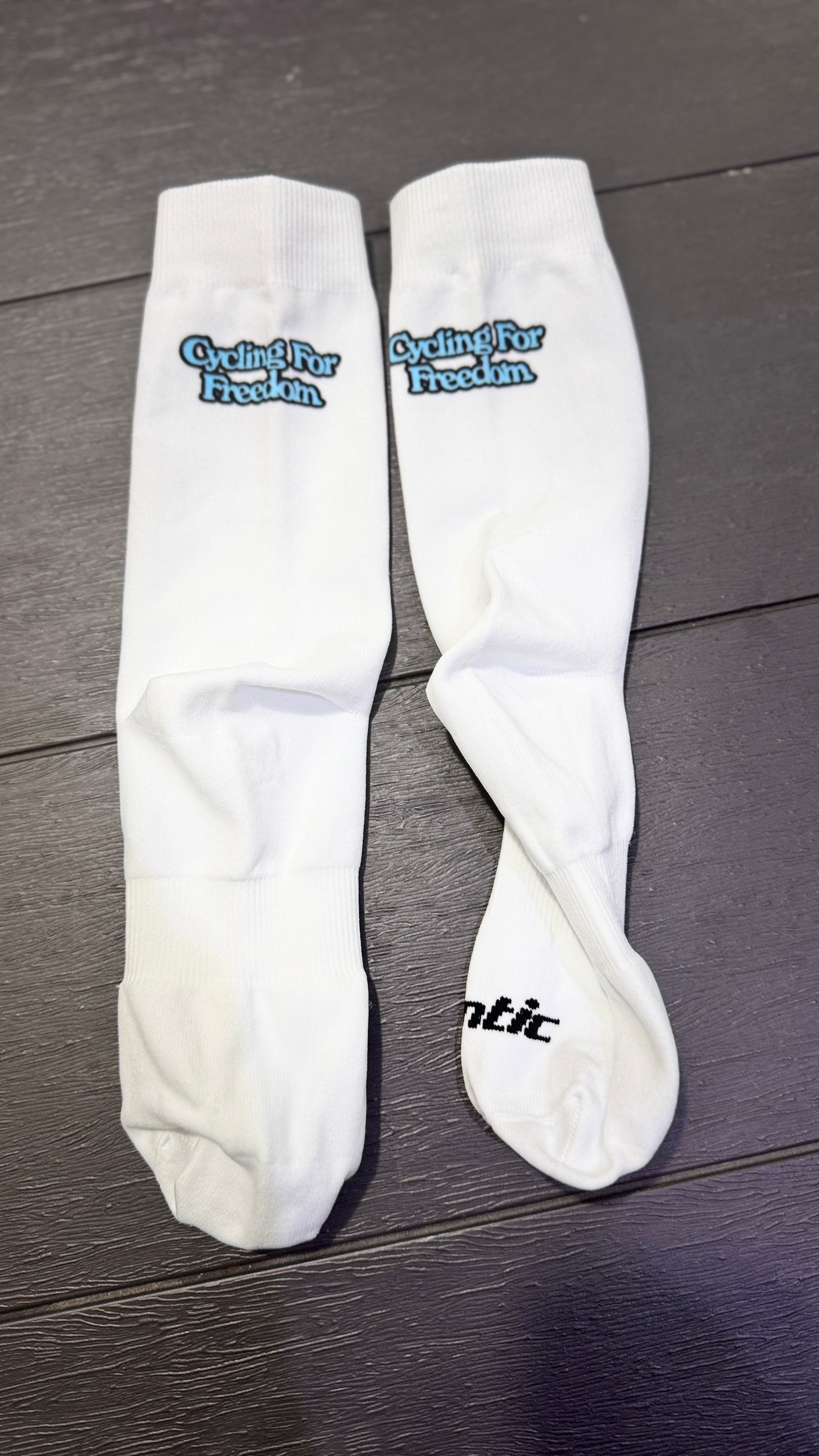  Santic Socks Freedom - Image 2