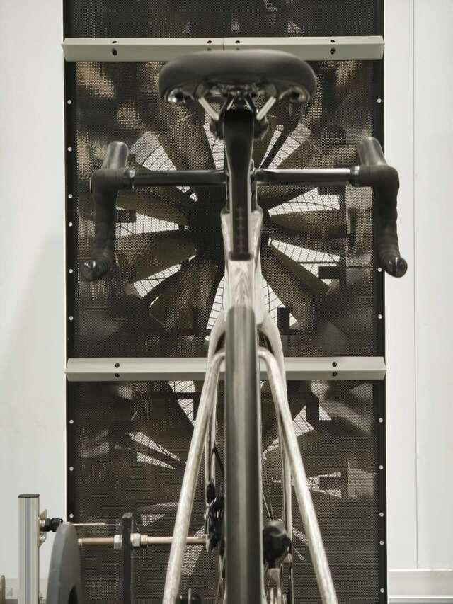 دراجة وين سبيسM6 Ultegra Di2 - صورة 2