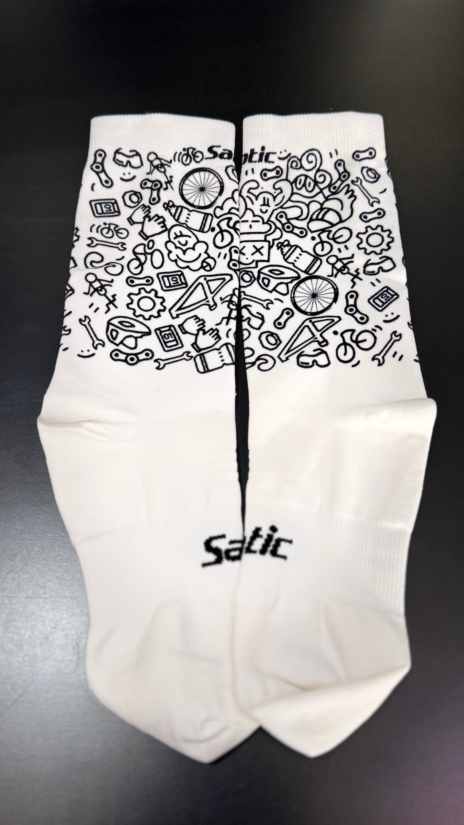 Santic socks cycling - Image 1