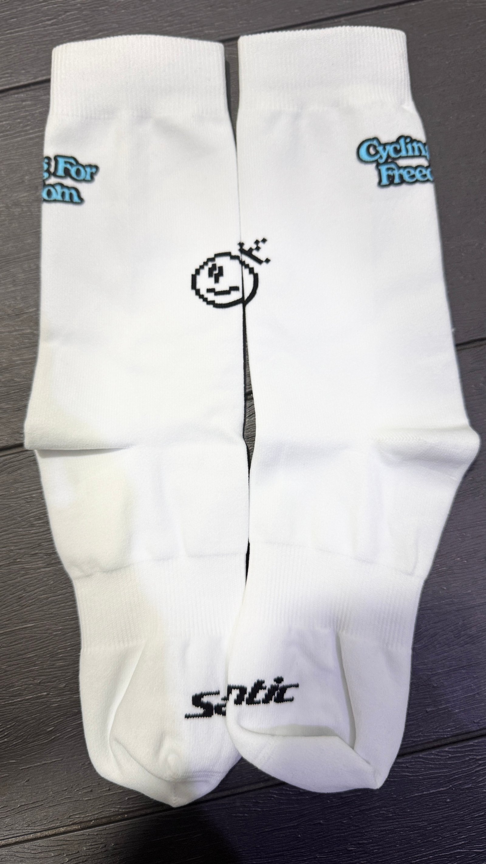  Santic Socks Freedom - Image 1