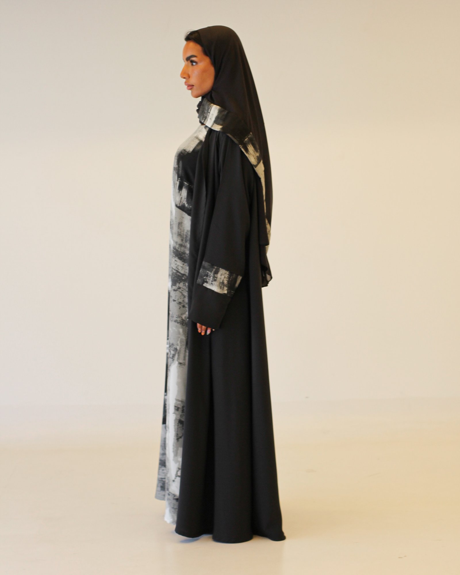 Grey Ocean - صورة 3