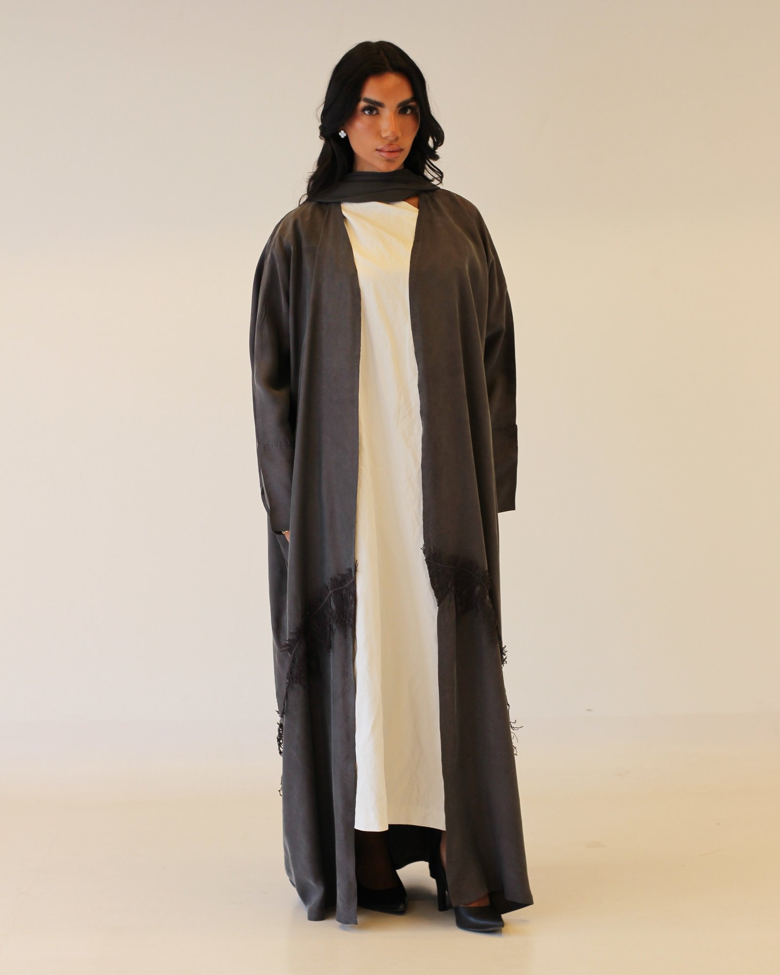 Grace Flow in Grey - Image 3