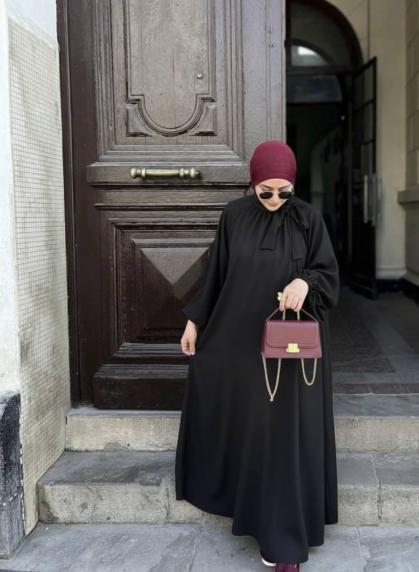 Copy of عباية بتصميم راقٍ - صورة 4