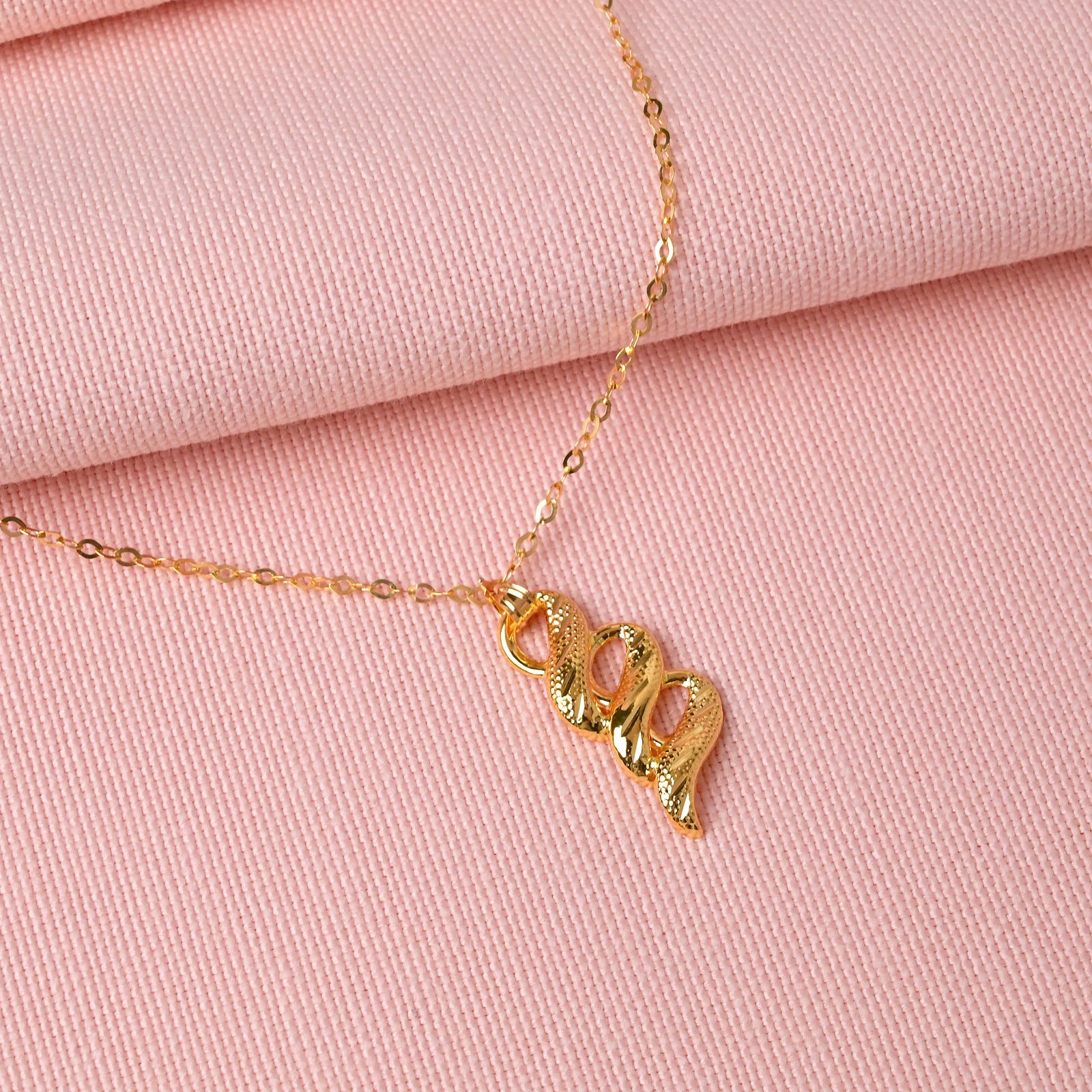 Gold Pendant - Onda - Image 1
