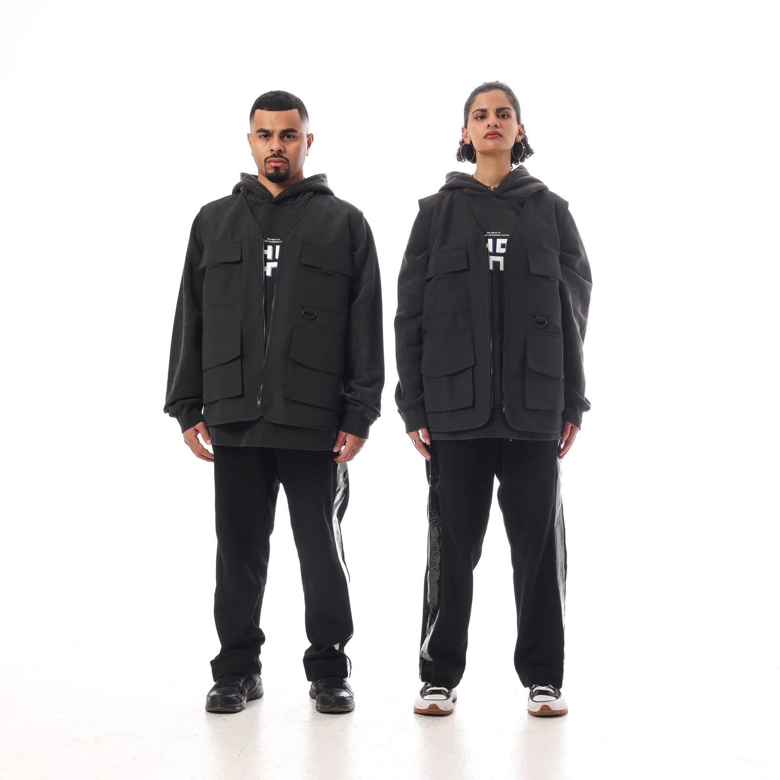  Random WS23 Black Cargo Vest - صورة 2