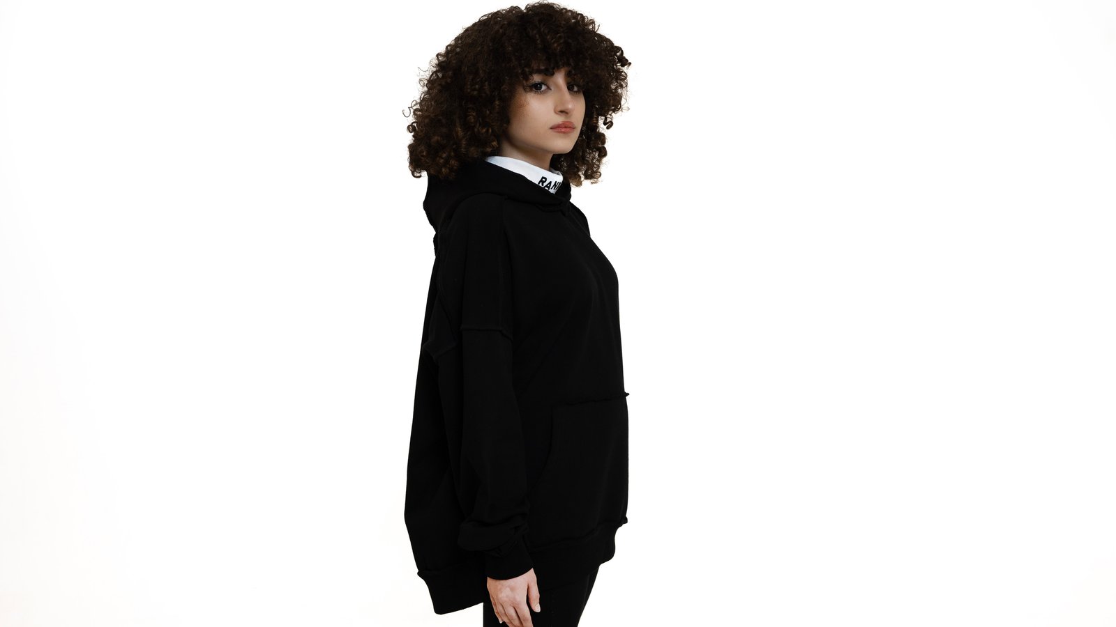Black Hoodie-S21 - صورة 2