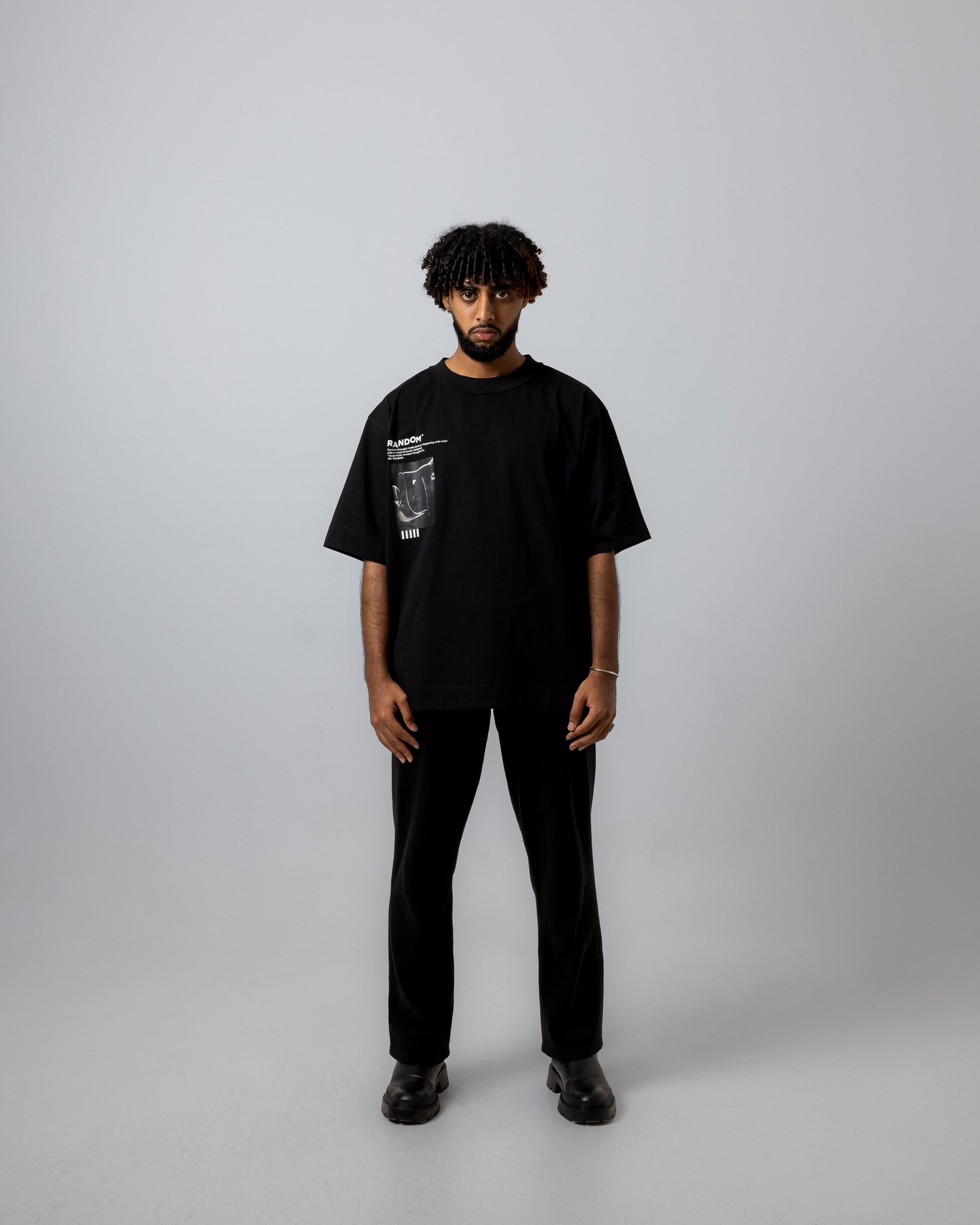 Mr.Random Black T-Shirt  - صورة 4