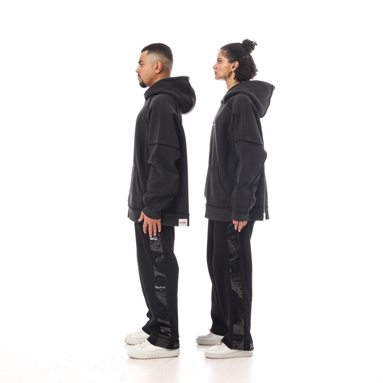 Random WS23 Black Washed | Classic Hoodie  - صورة 4